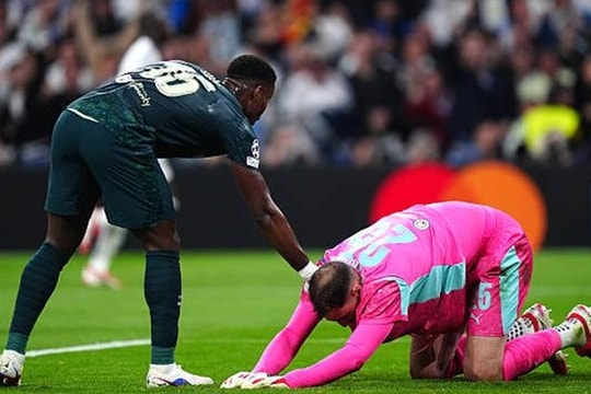 Manchester City đối mặt thử thách cực đại tại West Ham sau cú sốc trước Real Madrid