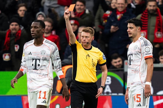 Mưa thẻ đỏ và kịch tính VAR: Bayern Munich chia điểm nghẹt thở với Leverkusen