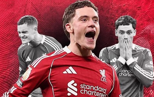 HLV Arne Slot và bài toán Florian Wirtz: Liverpool đang lãng phí một số 10 thiên tài