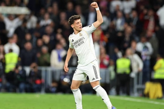 Real Madrid đè bẹp Elche 4-1: Federico Valverde rực sáng và tuyệt tác của Arda Guler