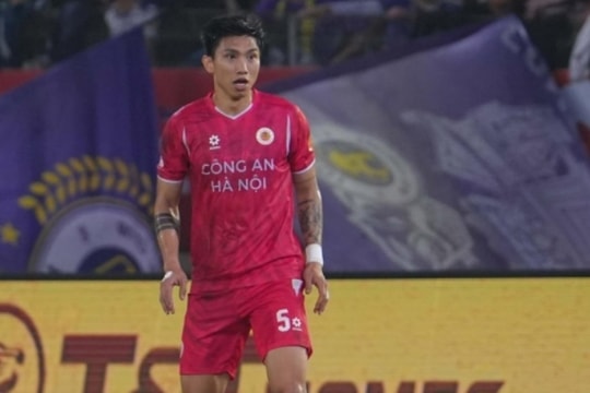 CAHN thắng Ninh Bình 2-1: Đoàn Văn Hậu hé lộ thông điệp đanh thép từ HLV Polking