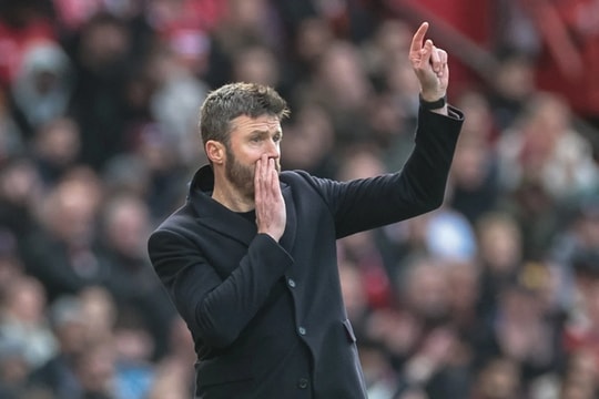 Manchester United đánh bại Aston Villa 3-1: Lời hồi đáp đanh thép của Michael Carrick sau cú vấp