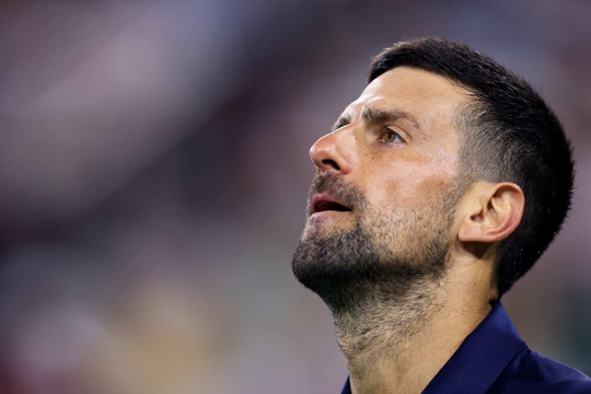 Novak Djokovic rút lui khỏi Miami Open 2026 vì chấn thương vai, nguy cơ rời top 3 ATP
