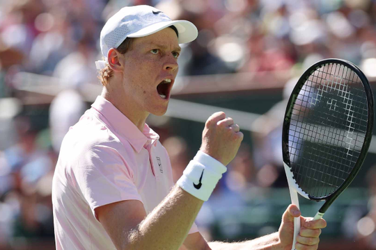 Jannik Sinner hạ Medvedev, vô địch Indian Wells 2026 và lập kỷ lục sánh ngang Federer