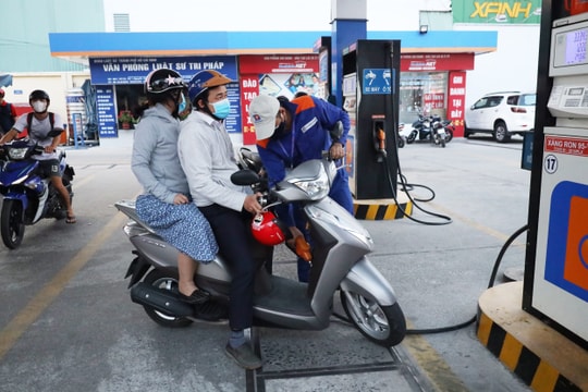 Giá xăng dầu hôm nay 18/3/2026: Giá dầu thô tăng, dầu Brent vượt 101 USD