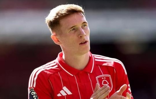 Bayern Munich tranh Elliot Anderson với MU, Arsenal quyết giữ chân Riccardo Calafiori