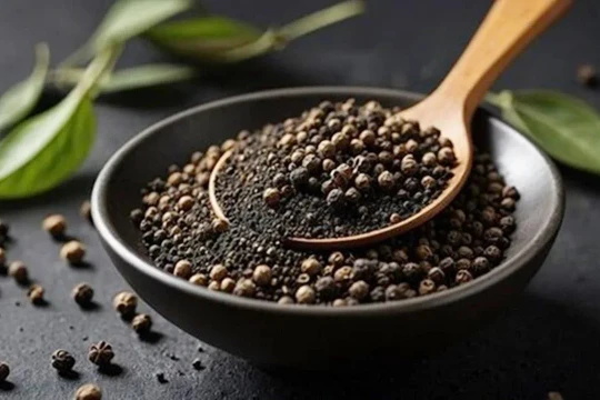 Giá tiêu hôm nay 20/3/2026: Giảm xuống mức 135.500 đồng/kg