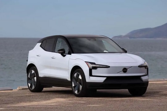 Volvo EX30 dừng bán tại Mỹ: Bài học đắt giá về chiến lược xe điện giá rẻ