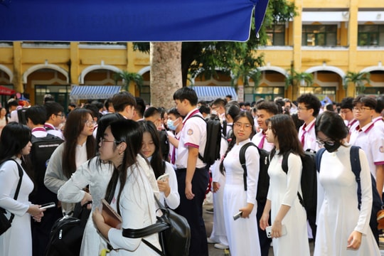 Hơn 51.000 học sinh TPHCM không đỗ lớp 10 công lập sẽ học ở đâu?