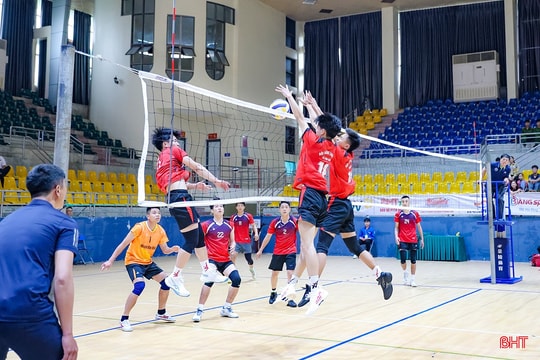 Khai mạc Giải Bóng chuyền Nam thanh niên Hà Tĩnh năm 2026