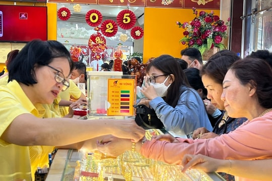 Giá vàng hôm nay 22/3/2026: Giá vàng SJC, nhẫn 9999, vàng thế giới