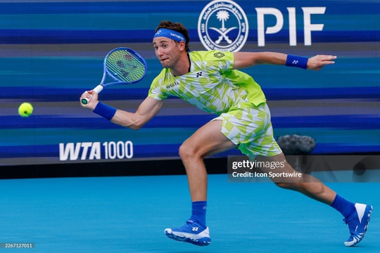 Bất ngờ tại Miami Open: Casper Ruud dừng bước sớm, Jack Draper gục ngã trước Reilly Opelka