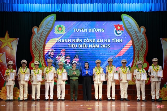 Công an Hà Tĩnh tuyên dương 20 gương thanh niên, phụ nữ tiêu biểu