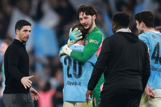 Pep Guardiola mượn kế Michael Carrick để khắc chế Arsenal: Đỉnh cao chiến thuật của Man City