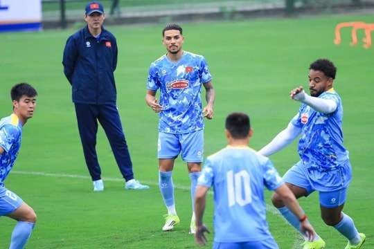 Báo Indonesia cảnh báo sức mạnh chiều sâu của tuyển Việt Nam trước ngày tái đấu Malaysia