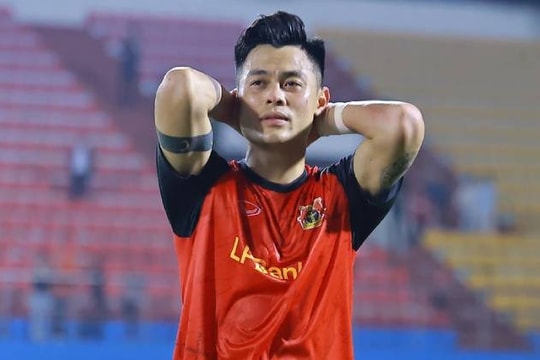 HLV Vũ Tiến Thành ngạc nhiên khi Đức Chiến bị gạch tên khỏi Đội tuyển Việt Nam