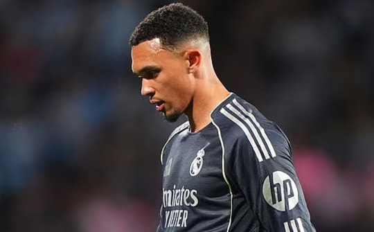 Tuchel ưu tiên Ben White thay vì Alexander-Arnold: Sự trở lại gây tranh cãi của hậu vệ Arsenal