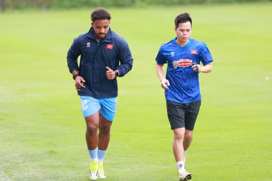 Nguyễn Xuân Son nỗ lực hồi phục chấn thương đùi tại đội tuyển Việt Nam