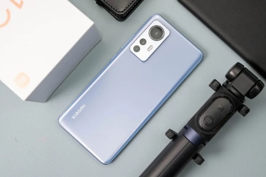 Dòng Xiaomi 12 bất ngờ nhận bản cập nhật HyperOS 3 sửa lỗi văng ứng dụng trên Android 15