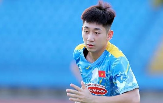 Nguyễn Nhật Minh: 'Hòn đá tảng' mới thách thức vị trí của Đoàn Văn Hậu tại ĐT Việt Nam