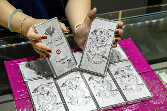 Giá bạc hôm nay 27/3/2026: Bạc thỏi giảm gần 3 triệu đồng