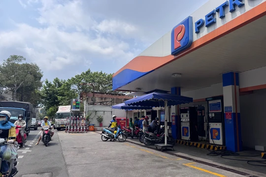 Cập nhật giá xăng dầu thế giới và trong nước ngày 27/3/2026