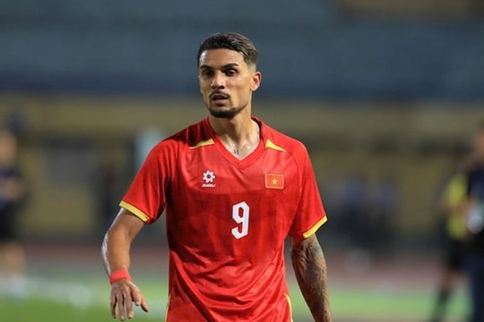 Đỗ Hoàng Hên: Từ cầu thủ bị thanh lý đến "quân bài tẩy" của HLV Kim Sang-sik