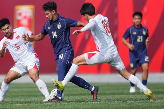 U23 Việt Nam nhận thất bại 0-1 trước U23 Thái Lan sau bàn thua chớp nhoáng