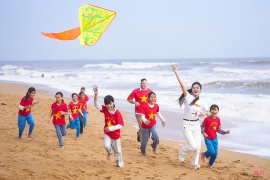 Biển gọi mùa vui