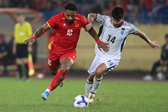 HLV Kim Sang-sik và bài toán hàng công tuyển Việt Nam: Kiên nhẫn với Xuân Son, kích hoạt hỏa lực tuyến giữa