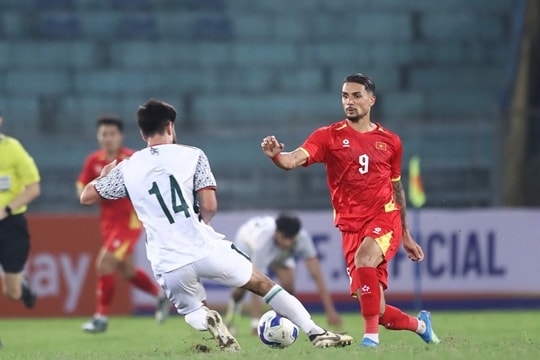 HLV Kim Sang-sik lột xác tuyển Việt Nam bằng dàn sao kèo trái dị biệt