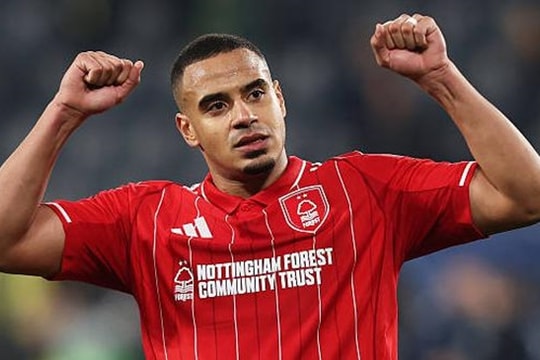 Liverpool chi 92 triệu euro tìm người thay Van Dijk, MU sẵn sàng bom tấn 130 triệu euro