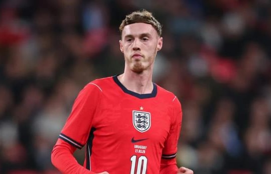 Vì sao Cole Palmer khó thay thế vị trí của Bruno Fernandes tại Manchester United