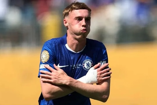 Manchester United nhắm 'bom tấn' Cole Palmer, chốt tương lai Harry Maguire đến năm 2027