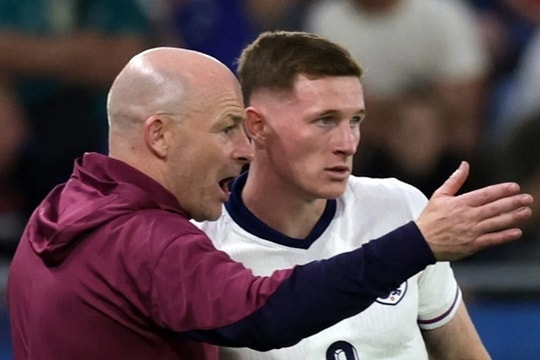 Elliot Anderson: Viên kim cương 100 triệu bảng và di sản của Lee Carsley tại ĐT Anh