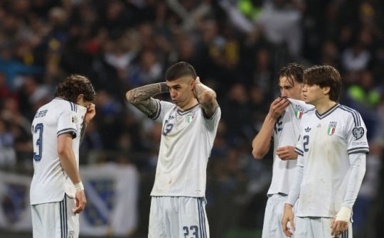 Tuyển Ý chính thức lỡ hẹn World Cup sau thảm kịch trên chấm luân lưu trước Bosnia