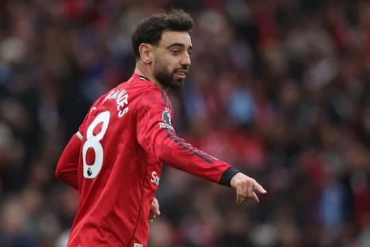 Tin chuyển nhượng 1/4: PSG nhắm Bruno Fernandes, Bayern Munich chi 100 triệu euro cho Cole Palmer