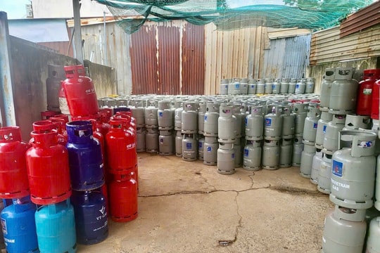 Giá gas hôm nay 2/4/2026: Tăng lên mức kỷ lục 677.000 đồng