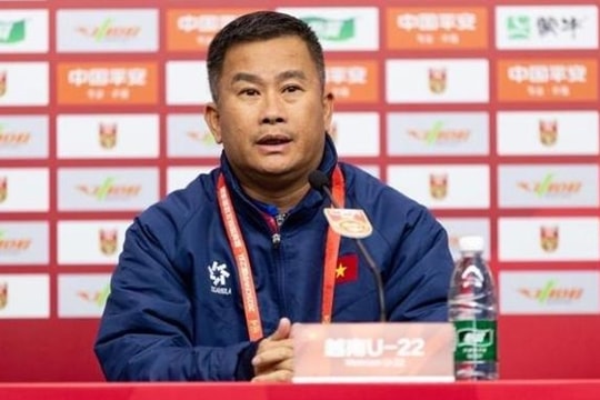 HLV Đinh Hồng Vinh chỉ ra điểm yếu chí mạng của U23 Việt Nam sau giải CFA Team China