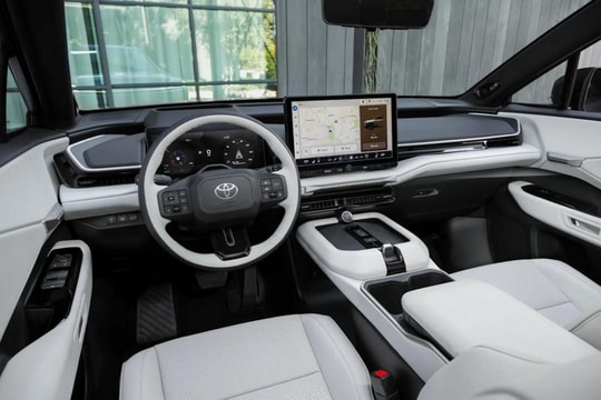 Toyota Highlander EV đối đầu Hyundai Ioniq 9 và Kia EV9: Cuộc đua SUV điện 7 chỗ