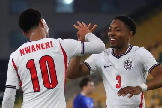 Myles Lewis-Skelly và Ethan Nwaneri rực sáng: Lời khẳng định của những viên ngọc Arsenal