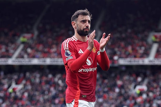 Bruno Fernandes nắm quyền tự quyết tương lai tại Manchester United