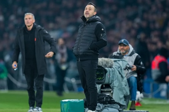 MU từ chối Roberto De Zerbi: Bước ngoặt trao trọn niềm tin cho Michael Carrick