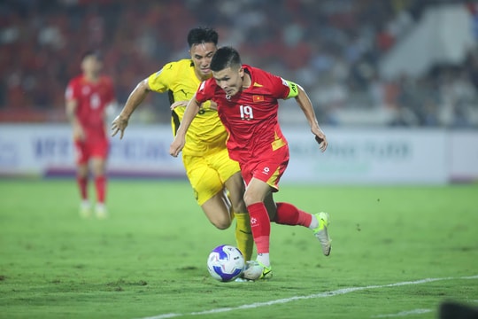 Bài toán mỏ neo của HLV Kim Sang-sik: Tử huyệt nơi tuyến giữa tuyển Việt Nam