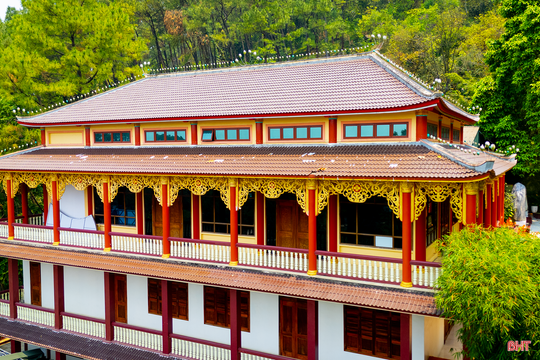 Khám phá chùa Hang – “ẩn tự” linh thiêng giữa đại ngàn Hồng Lĩnh