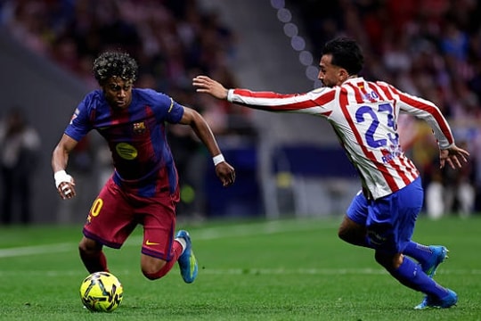 Barcelona hạ Atletico Madrid 2-1: Hansi Flick giải mã cơn giận của Lamine Yamal