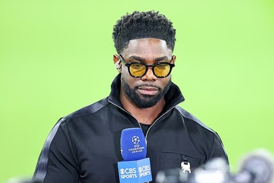 Micah Richards chỉ trích HLV Arteta sau trận thua sốc của Arsenal trước Southampton