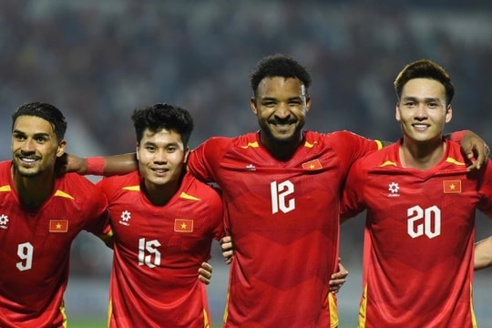 Xuân Son cùng bộ ba tuyển Việt Nam áp đảo đội hình tiêu biểu vòng loại Asian Cup 2027