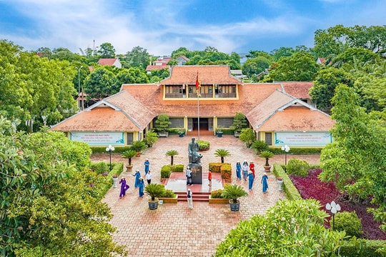 Trải nghiệm mới tại Khu lưu niệm Đại thi hào Nguyễn Du