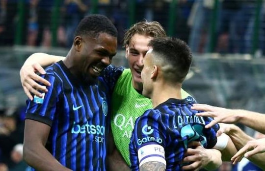 Inter Milan đè bẹp Roma 5-2: Đẳng cấp quân vương của song sát Lautaro - Thuram